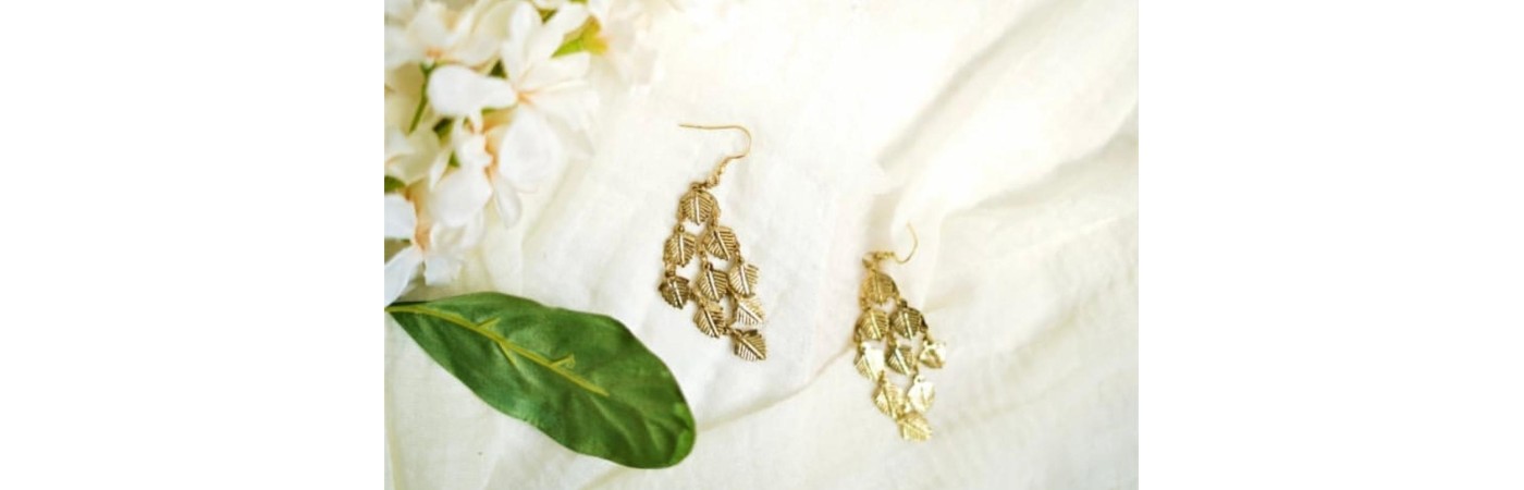 Chandni golden leaf hanging ear ring